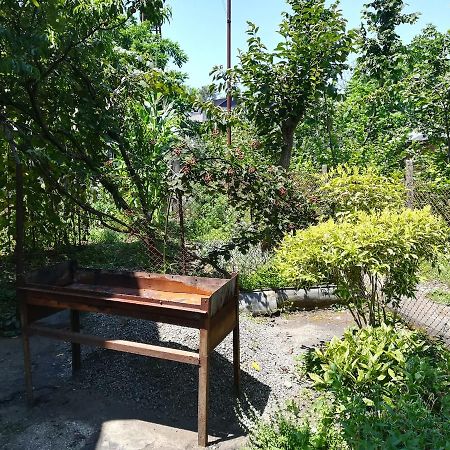 Guest House Of Givi Kobuleti Ngoại thất bức ảnh
