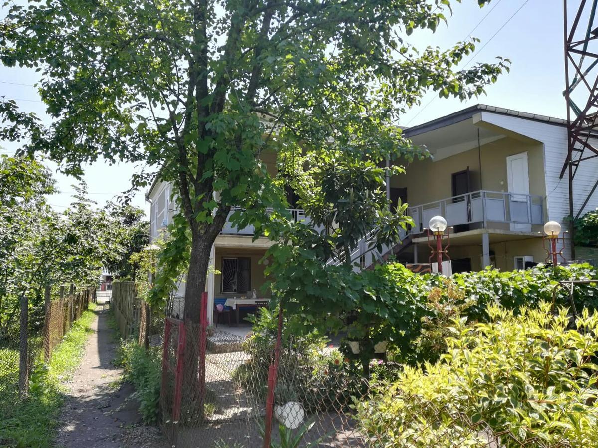 Guest House Of Givi Kobuleti Ngoại thất bức ảnh