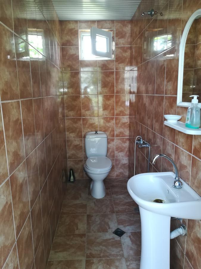 Guest House Of Givi Kobuleti Ngoại thất bức ảnh